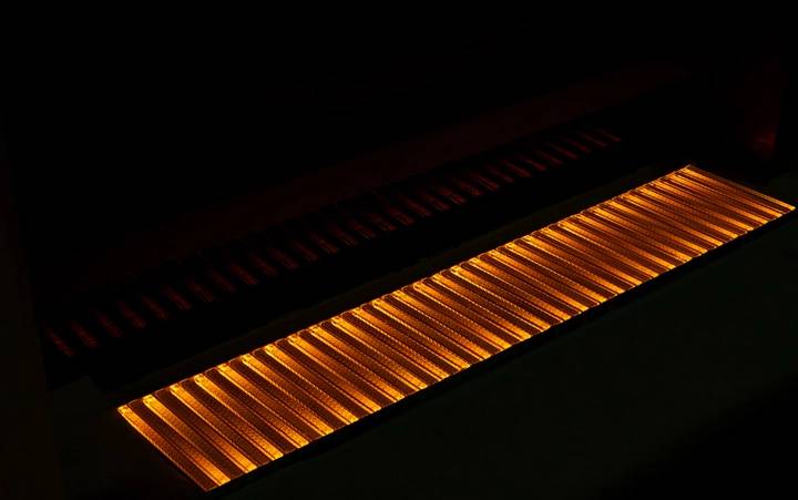Конвектор ТС80-1000/200-LUX-2wbl (з решіткою)